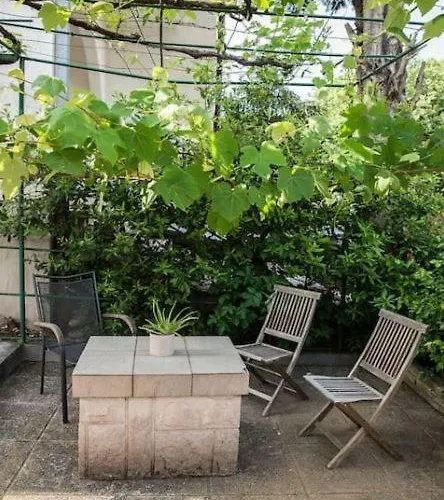 아파트 Mediterranean Family Design *